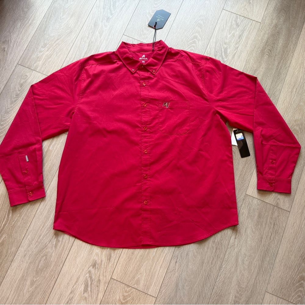 Antigua Men’s 2XL Tampa Bay Buccaneers NFL Red Button Up Long Sleeve Shirt NWT